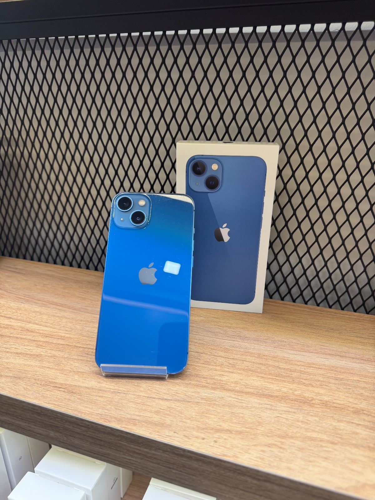 iPhone 13 128GB, foto 1