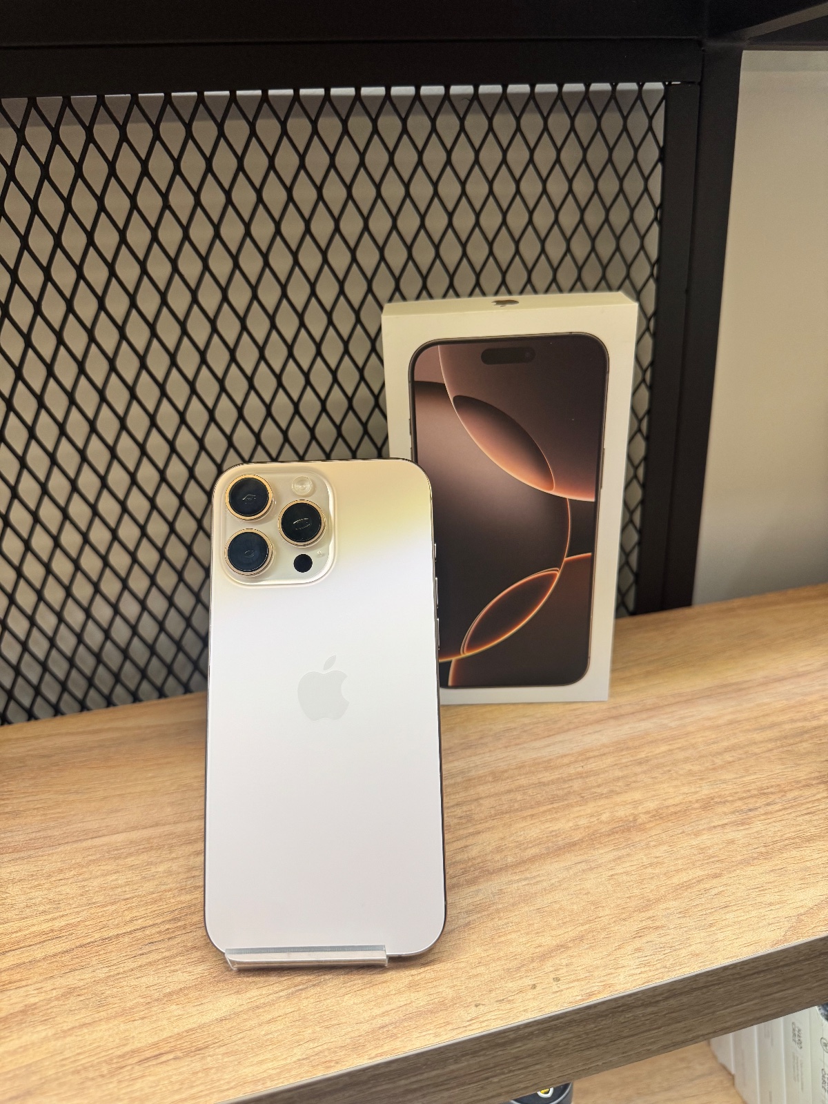 iPhone 16 Pro Max 256GB, foto 1